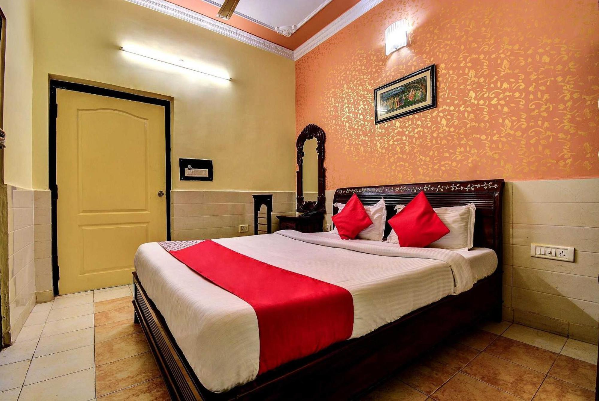 Hotel Collection O Rg Palace 3*